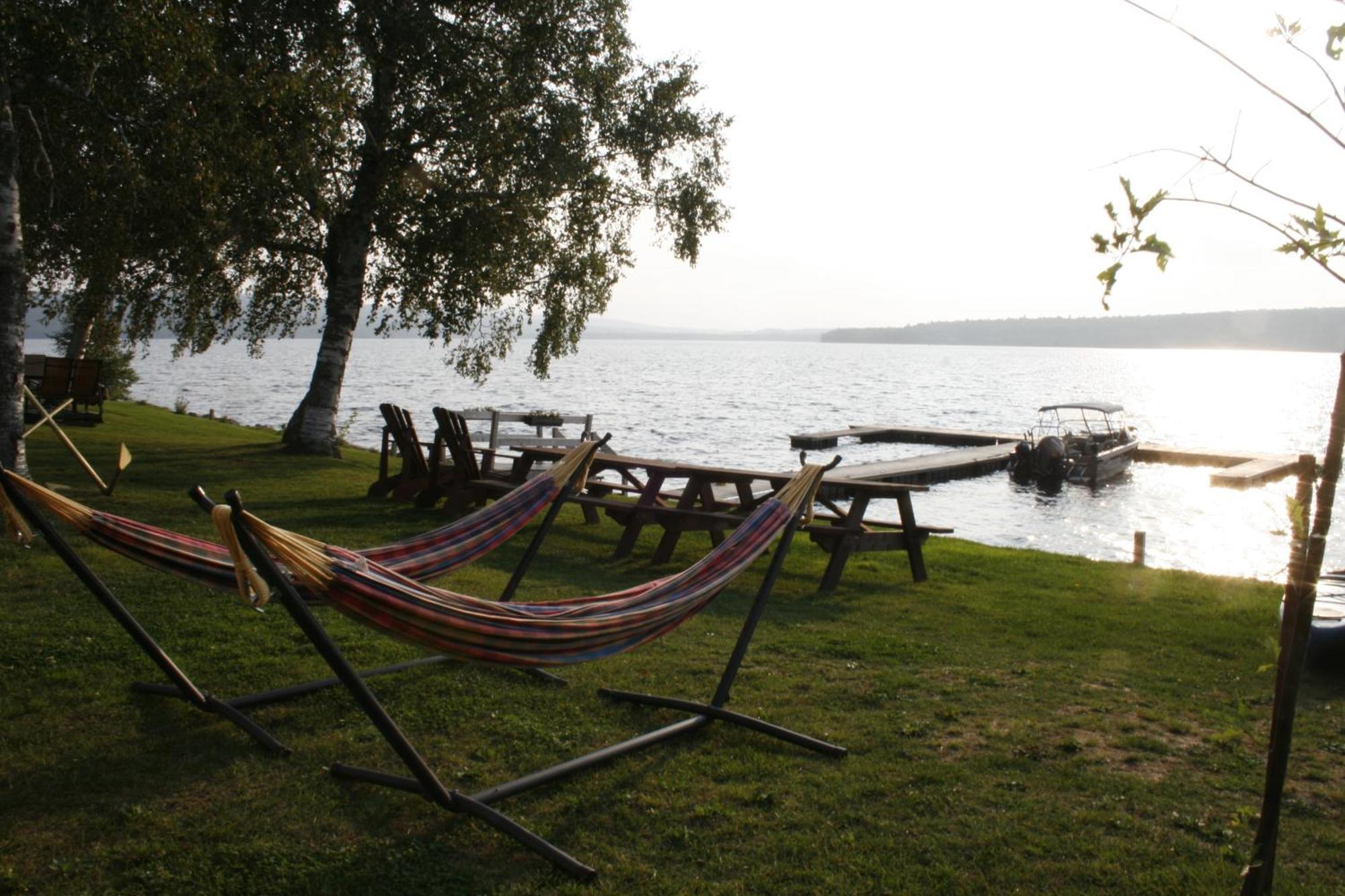 Auberge Et Chalets Sur Le Lac Lac-Megantic Room photo